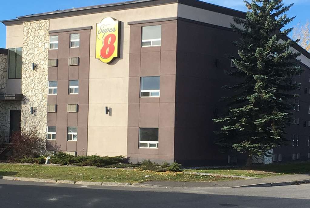 Super 8 By Wyndham Prince George Exterior photo